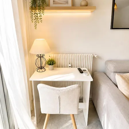 Apartment Le Refuge De Juan, Studio, 4p, Ac, Centre & Antibes